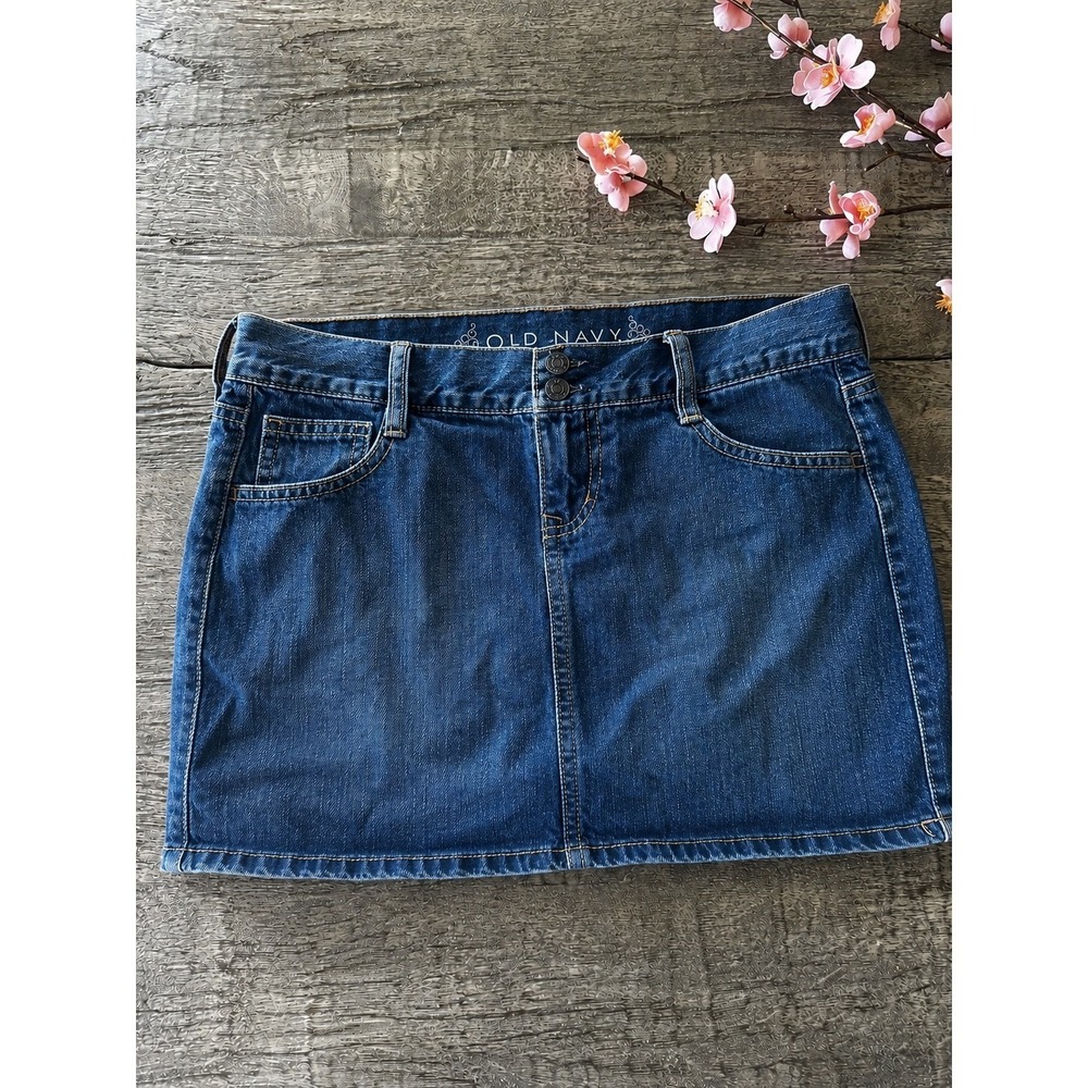 Old Navy Y2K Low Rise Denim Mini Skirt Dark Wash Double Button 2011 Size 2